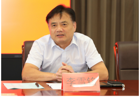 全国道德模范曲建武，校长李雪铭参加我校特困生代表中秋节座谈会