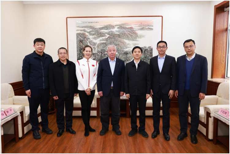 奥委会原副主席于再清、花样游泳世界冠军钟輗来我校举办主题讲座