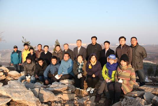 校领导赴大连鞍子山积石冢田野考古实习基地看望师生