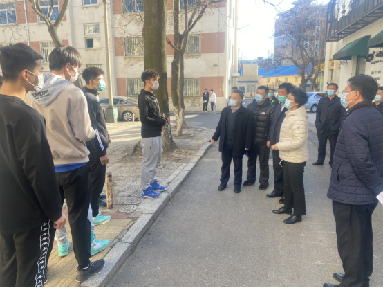 大连市副市长温雪琼调研指导我校校园疫情防控工作