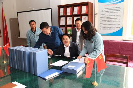 学校领导带队深入二级单位对基层党建工作进行调研督查