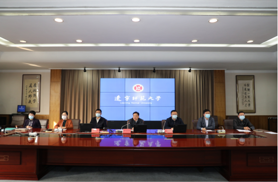 校领导深入云端课堂 巡课指导教学运行