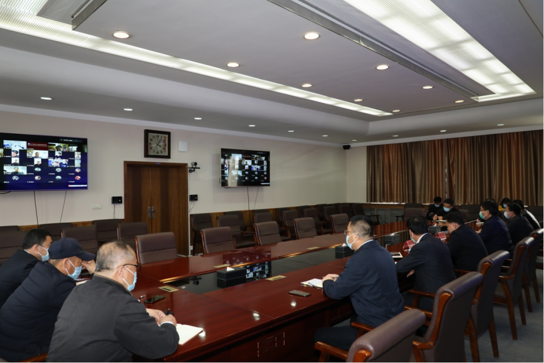 我校召开疫情防控工作调度会