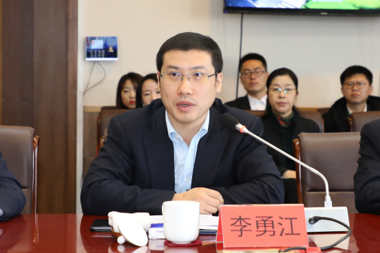 学校召开师范类本科专业评估专家反馈会