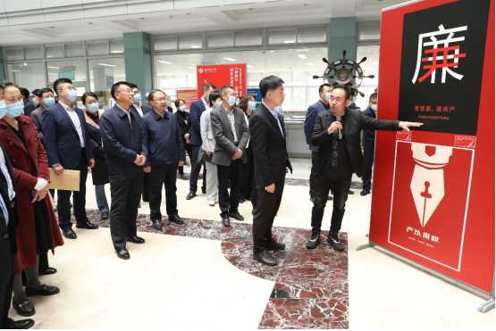 我校“新青年·话清廉”主题艺术创作竞赛优秀作品展开幕