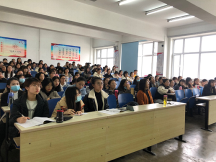 马克思主义学院本科教学质量月举办“名师带我们走进基础教育”系列讲座