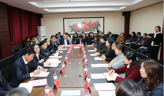 我校召开学习贯彻习近平总书记3.18重要讲话精神思想政治理论课教师座谈会