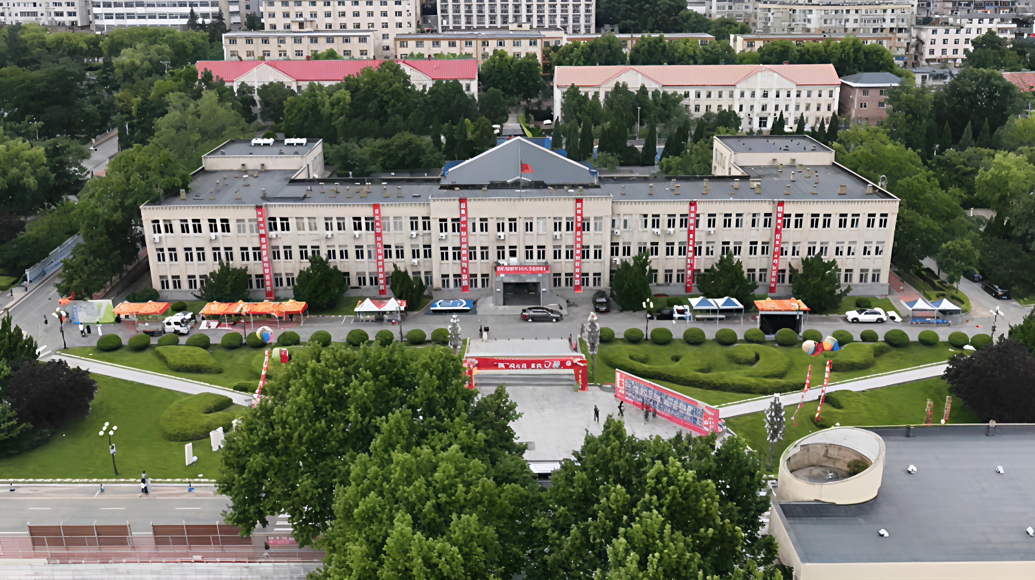 我校喜迎2025级新生入学