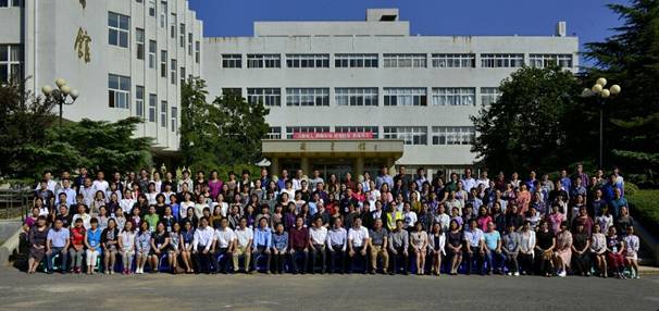 心理学院成功主办全国中小学生健全人格培养学术论坛
