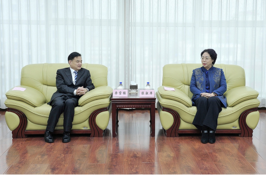 我校与丹东市人民政府签署教育合作协议