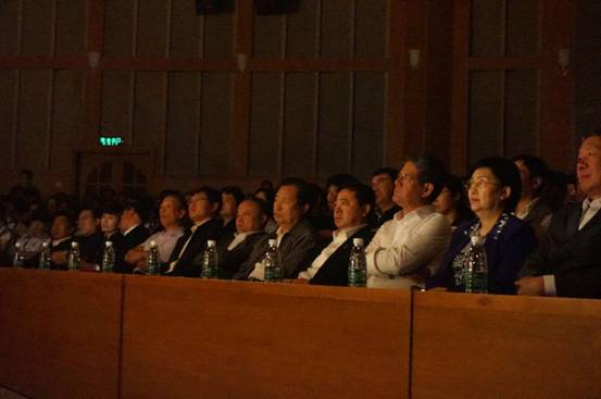 我校原创话剧《张贞慧》成功举行首演