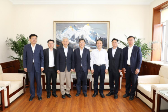 大连市常务副市长卢林在我校会见香港田家炳基金会主席田庆先一行