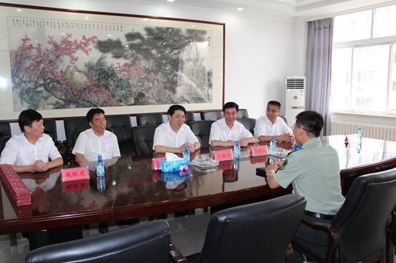 宫福清书记率队慰问部队官兵