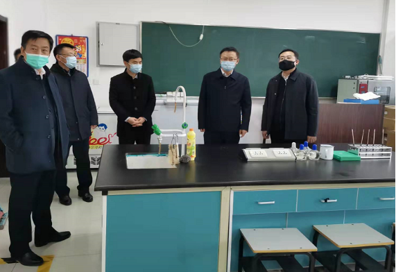校领导走访检查新学期学生返校疫情防控和开学准备工作