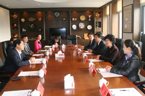 天津外国语大学党委书记李虹一行到我校访问