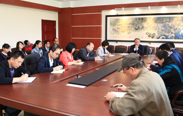 学校领导和处级党员领导干部到基层上专题党课