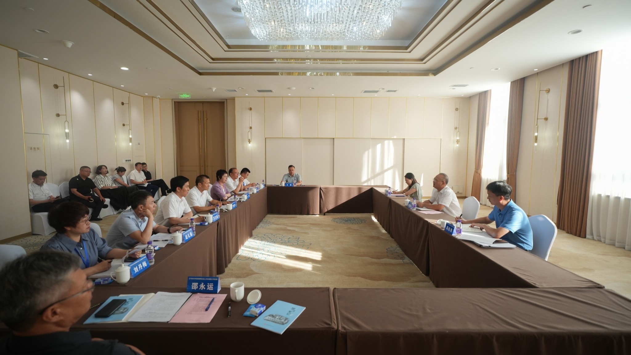 校领导参加辽宁省加强师范教育工作座谈会