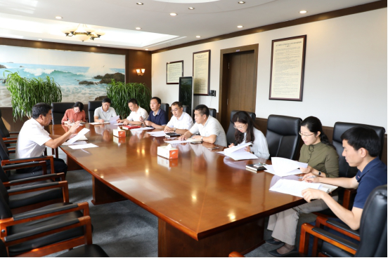 学校召开“不忘初心、牢记使命”主题教育第三次推进会暨调查研究工作培训会