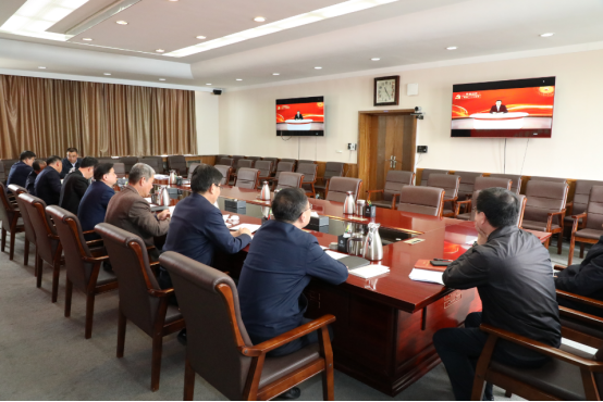 我校举行学习贯彻习近平新时代中国特色社会主义思想主题教育第1期读书班暨党委理论学习中心组学习